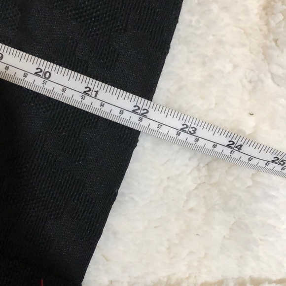 Black pencil skirt - Picture 3 of 5